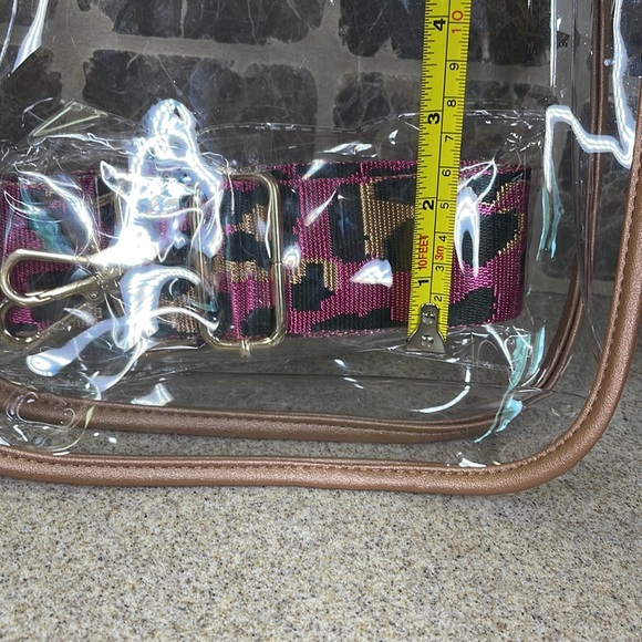 Clear PURSE with tan trim.  With colorful strap.  Great for Ball 🏈 🏀 ⚽️ games. - Picture 4 of 7